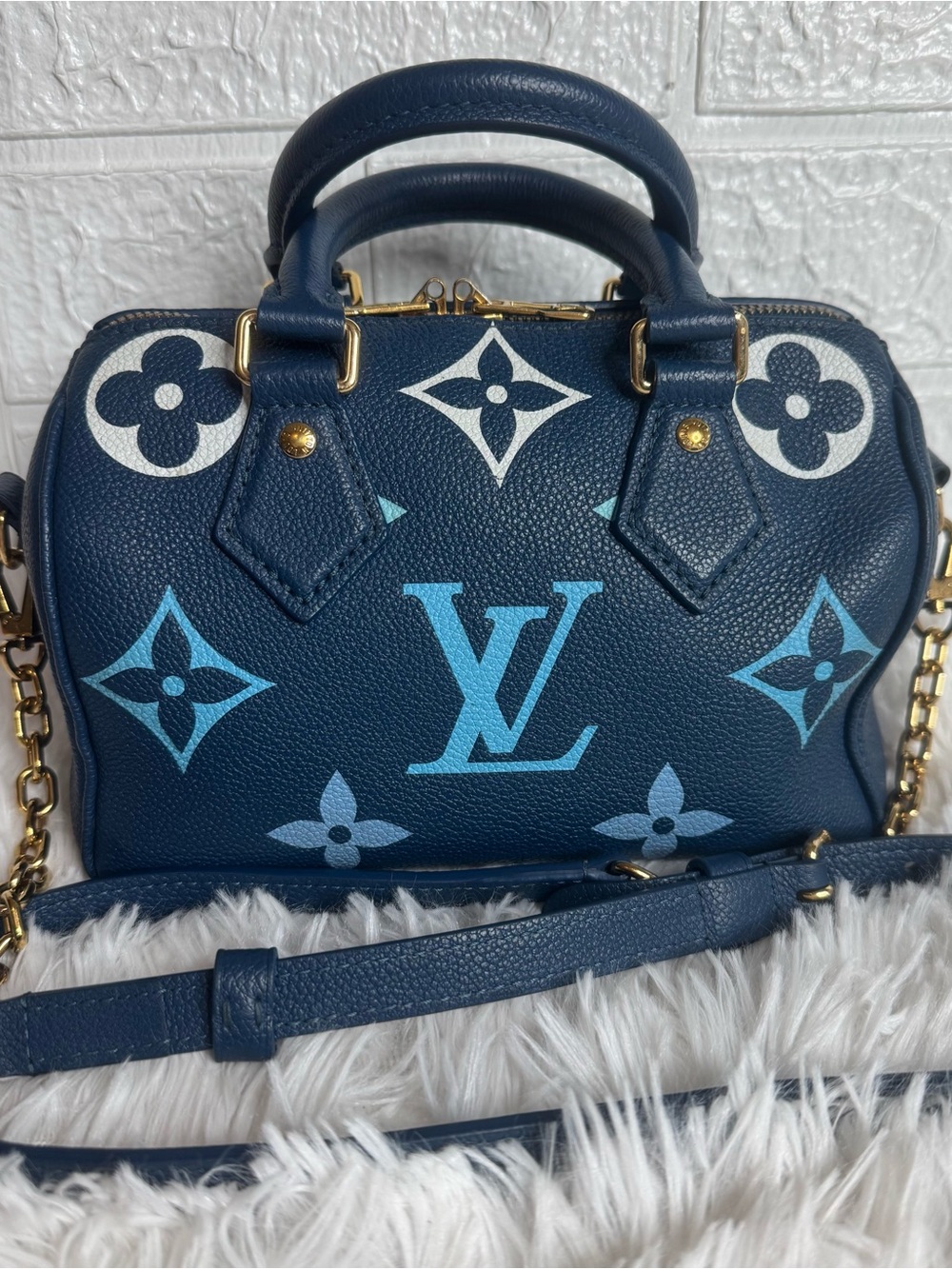 Louis Vuitton Speedy 20 Bandolier Empreinte Bicolor in Degrade Blue